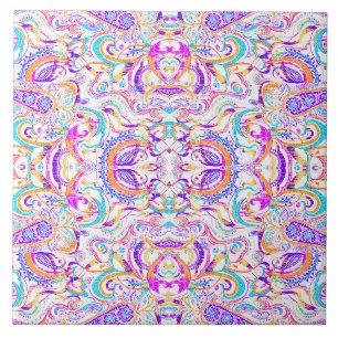 Carreau Joli motif paisley coloré blanc