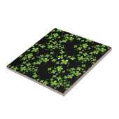 Carreau Joli motif Shamrock, vert sur accessoire noir (Côté)