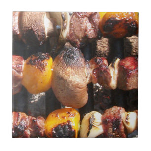 Carreau Kabobs brochés sur barbecue Grill