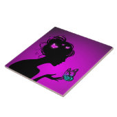 Carreau La femme papillons violets (Côté)