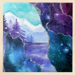 Carreau Lac de neige et forêt magique pourpre et Turquoise<br><div class="desc">Vous rêvez d'un cabine enneigé dans une forêt de montagne ? Cette conception semi-abstraite violette et turquoise présente une scène de montagne enneigée avec un lac et des arbres, encadrée par un cadre violet et turquoise en faux parties scintillant. C'est comme si vous aviez un aperçu d'un rideau de citron...</div>