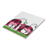 Carreau L'adorable Ladybug Qui Lui Met Son Nouveau Dessin  (Côté)