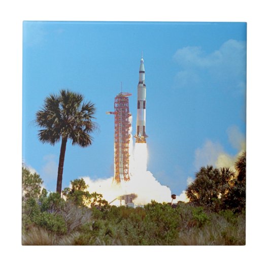 Carreau Lancement de la fusée Saturn V de NASA Apollo 16 (Devant)
