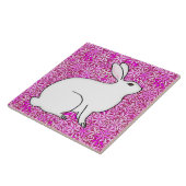 Carreau Lapin sur un lit de fleurs de printemps (Côté)