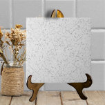 Carreau Luminaire Gris Crackle Texture Look Classic<br><div class="desc">Ce carrelage en céramique à l'allure de glaçure craquelée a un faux craquelé sur un arrière - plan gris clair. Il ressemble à une pièce artisanale texturée avec un aspect décoratif mais simple et neutre. Parfait comme un accent sur lui-même ou combiné avec d'autres motifs de tuiles dans une installation...</div>