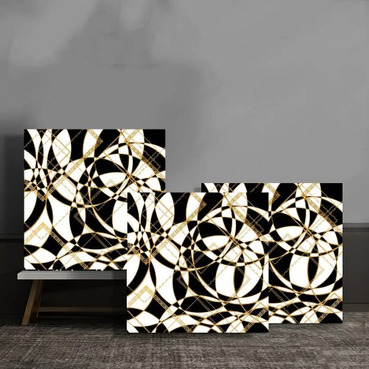 Carreau Luxury Gold Chains and Geometric Circles