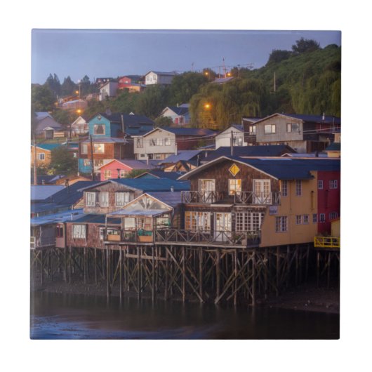 Carreau Maisons sur pilotis de Palafito, vue en hauteur (Devant)