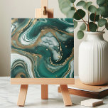Carreau Marbre vert émeraude Abstrait et doré<br><div class="desc">Présentant notre magnifique carrelage en céramique, une oeuvre d'art captivante qui allie sans effort l'élégance et le design moderne. Ce carrelage présente un motif abstrait fascinant qui rappelle les vagues tourbillonnantes de l'océan, avec des teintes vert émeraude riches se mêlant harmonieusement aux blancs crémeux et aux accents dorés chatoyants. L'effet...</div>