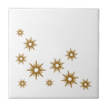 Carreau Mi-siècle moderne Golden Starburst Design céramiqu<br><div class="desc">Design moderne du milieu du siècle, avec des étoiles dorées vintages rétro dans un design organique sur un arrière - plan blanc. Design moderne simple et propre.</div>