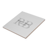 Carreau Modern Grey Monogram Manager Ajouter un nom Initia (Côté)
