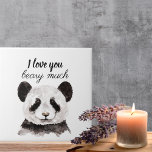 Carreau Moderne Je T'Aime Beary Beaucoup Panda Noir Et Bla<br><div class="desc">Notre collection comprend une variété de produits qui font des cadeaux sincères et réfléchis. Des coussins douillets aux sacs fourre-tout design, vous pouvez répandre l'amour avec ces délicieux pandas où que vous alliez. Le design minimaliste ajoute une touche de sophistication à vos accessoires tout en transmettant un message sucré. Que...</div>