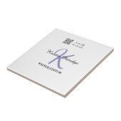 Carreau Monogramme nom écrivain violet modifier code QR en (Côté)