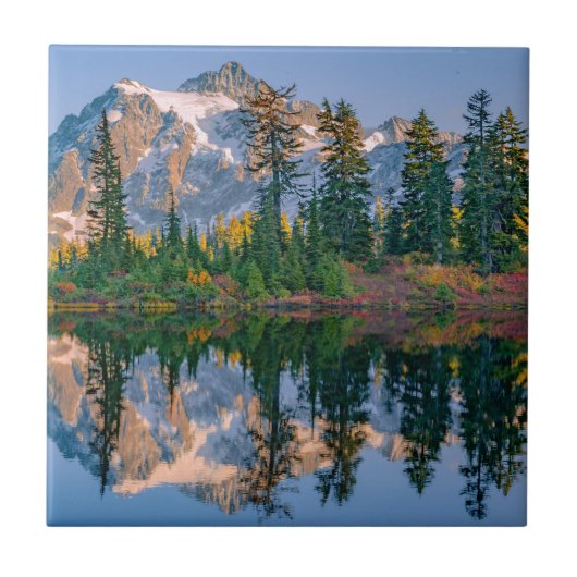 Carreau Mont Shuksan reflété dans le lac Reflection (Devant)