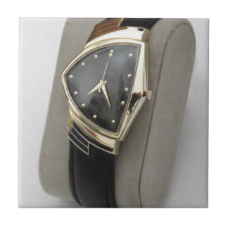 Carreau Montre électrique c.1957 de Hamilton Ventura