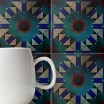 Carreau Motif géométrique symétrique sombre mauresque<br><div class="desc">Ce carrelage décoratif en céramique est une pièce d'art étonnante qui saisit l'essence du design maure traditionnel. La tuile est de forme carré et dispose d'un motif géométrique complexe qui est symétrique et kaléidoscopique, attirant l'oeil vers son centre. Le design est ancré par une forme polygonale rouge centrale, entourée de...</div>