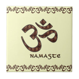 Carreau Namaste avec le brun et la crème de symbole de