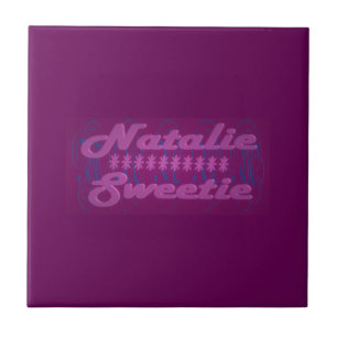 Carreau Natalie Sweetie couleur violet foncé avec texte