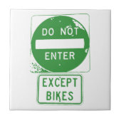 Carreau Ne pas entrer sauf les vélos (Devant)