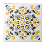 Carreau Noir Jaune Elegant Méditerranéen Style Blanc<br><div class="desc">Belle fraîche fraîche et fraîche d'origine moderne de style méditerranéen décoré motif dans les couleurs noir et jaune sur un carrelage en céramique arrière - plan blanc.</div>