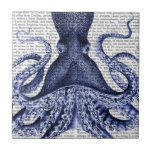 Carreau Octopus bleu<br><div class="desc">Pieuvre bleue 3 par Fab Funky. Comprend une pieuvre bleu-violet avec une page de livre pour un arrière - plan.|190413D</div>