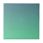 Carreau Ombre verte de menthe Turquoise moderne<br><div class="desc">Ce carrelage en céramique présente un design simple et tendance, vert foncé, de l'ombre turquoise à verte menthe.</div>