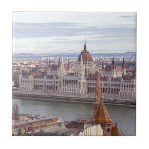Carreau Parlement hongrois Budapest par jour