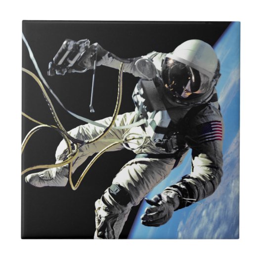 Carreau Photo de la première sortie dans l'espace d'un ast (Devant)