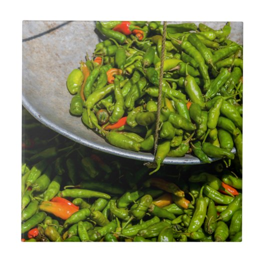 Carreau Piments en vente au marché (Devant)