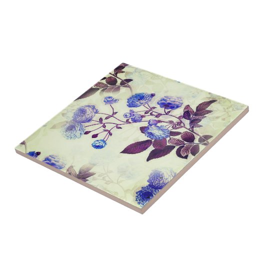 Carreau Plutôt vert avec impression florale violette (Côté)