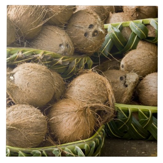 Carreau Polynésie, Royaume des Tonga. Présentation de noix (Devant)