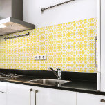 Carreau Portugais Méditerranéen Chaud Jaune Blanc 3<br><div class="desc">Elégant Azulejo portugais style méditerranéen motif céramique carrelage clair jaune chaud sur un arrière - plan blanc. Parfait pour le design d'intérieur ou le retour en arrière. Version motif 3.</div>