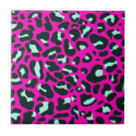 Carreau Poster de animal de Cheetah Leopard rose moderne<br><div class="desc">Toujours tendance rose chaud couleur solide. Safari sauvage et poster de animal de jungle. Chic et moderne,  chic petit guépard,  léopard poster de animal en couleur blanche et pastel menthe et rose. Petit poster de animal léopard de guépard.</div>