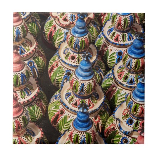 Carreau Poteries à vendre au marché (Devant)