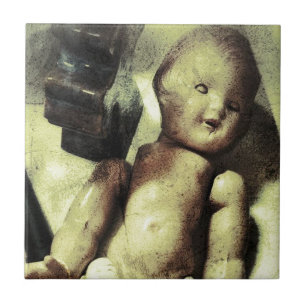 Carreau Poupée déplaisante