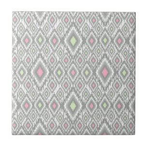 Carreau Rhombus gris, vert, rose sur un blanc