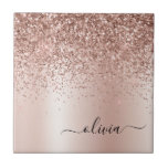Carreau Rose Gold - Parties scintillant rose pâle Nom du m<br><div class="desc">Or rose - Faux Rose Foil Parties scintillant étincelante métallique brossé Monogramme en métal Nom et carreaux de céramique initiale. Cela rend le cadeau parfait pour 16 ans,  mariage,  douche nuptiale,  anniversaire,  baby shower ou bachelorette pour quelqu'un qui aime le luxe glam et les styles chic.</div>