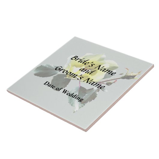 Carreau Rose jaune délicate (Côté)