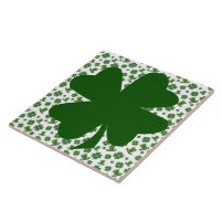 Shamrocks et chapeaux supérieurs 3