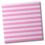 Carreau Simple moderne Motif en bande rose fille<br><div class="desc">Simple Modern Cute Girly Pink Stripes Motif Carrelage en céramique Super douce petite impression rayée avec ton rose (ou coton bonbon) rayures. Que vous souhaitiez utiliser ce carrelage comme petit dessous de verre ou trivet pour boire un verre ou une assiette... ou que vous vouliez aller grand avec un fond...</div>