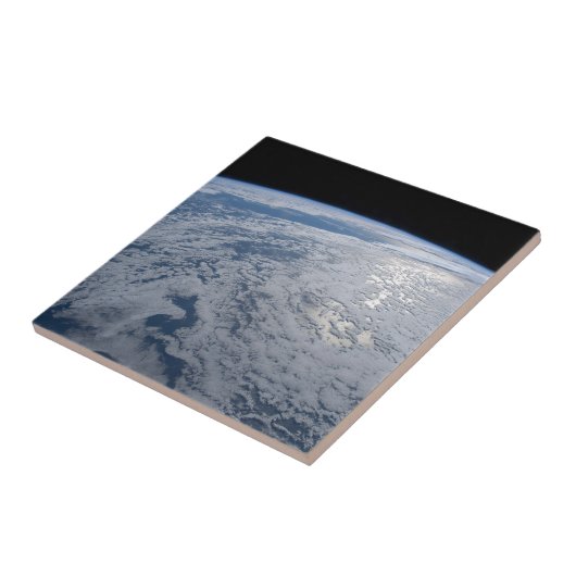 Carreau Soleil Brillant Sur L'Océan Pacifique Sud. (Côté)