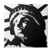 Carreau Statue d'Art Pop Noir & Blanc de la Liberté (Devant)