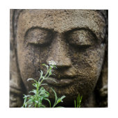 Carreau Statue de jardin en pierre avec fleurs (Devant)