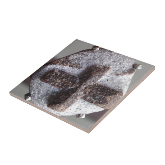 Carreau Staurolite, intersection en cristal parfaite (Côté)