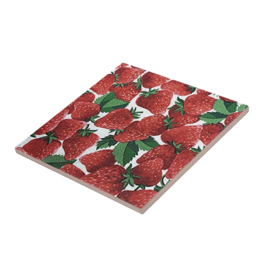 Carreau Strawberries and Cream Pattern (Côté)