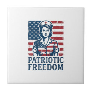 Carreau Tee-shirt graphique vectoriel infirmière patriotiq
