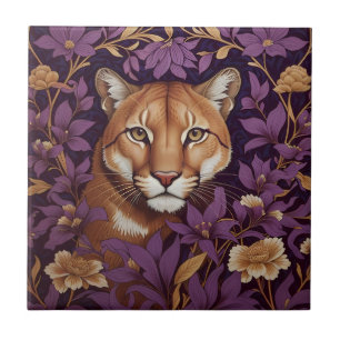 Carreau Tête de couguar parmi un feuillage et des fleurs d