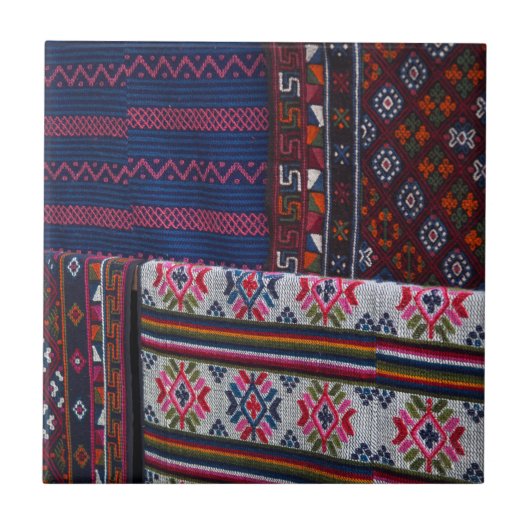 Carreau Textiles colorés du Bhoutan (Devant)