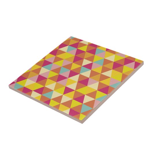 Carreau Triangles polychromes en forme géométrique (Côté)