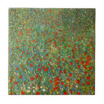 Carreau Tuile de champ de pavot de Gustav Klimt<br><div class="desc">Tuile de champ de pavot de Gustav Klimt. Peinture à l'huile sur la toile à partir de 1907. Un des paysages les plus enchanteurs de Gustav Klimt de l'artiste autrichien, champ de pavot comporte un beau champ des pavots rouges de floraison s'étendant dans la distance avec des arbres se levant...</div>