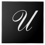 Carreau U Monogramme initial blanc sur noir<br><div class="desc">Lettre blanche classique Monogramme sur Arrière - plan noir, U.</div>